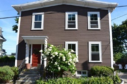Beautifully Renovated Antique Home pet friendly vacation rental in Salem