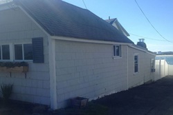 renovated apartment right on the beach pets allowed vacation rentals in salem